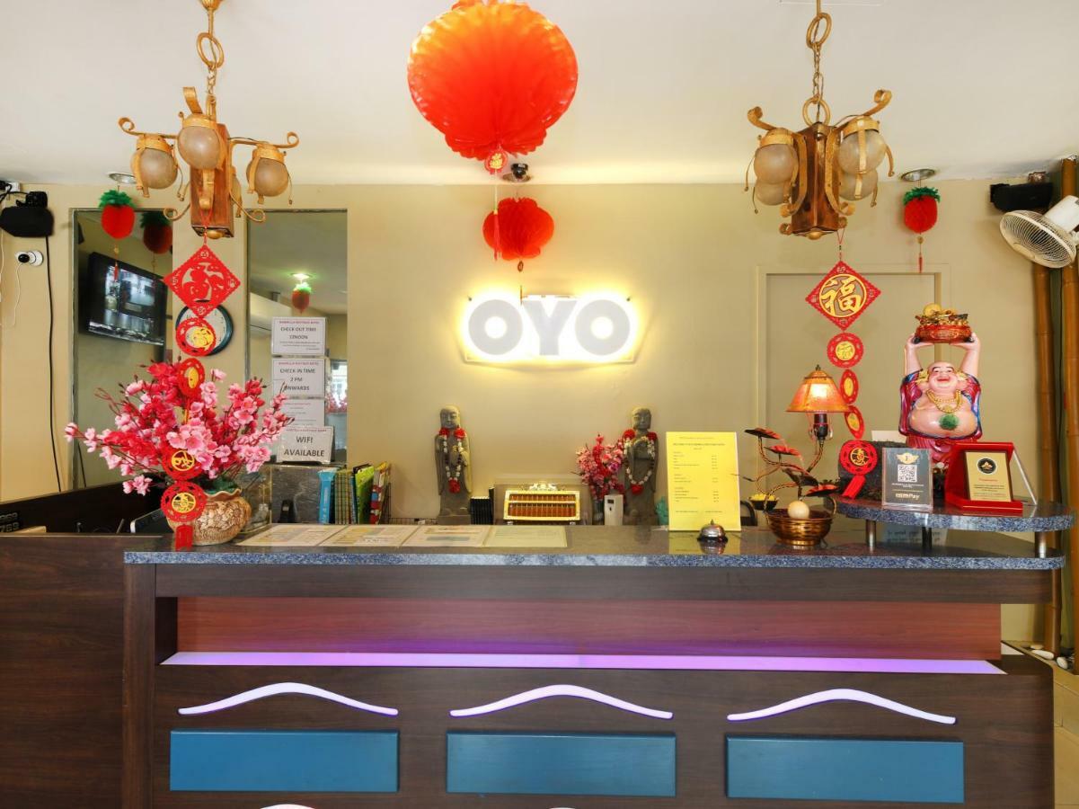 Oyo 434 Marbella Hotel Τζόχορ Μπάχρου Εξωτερικό φωτογραφία