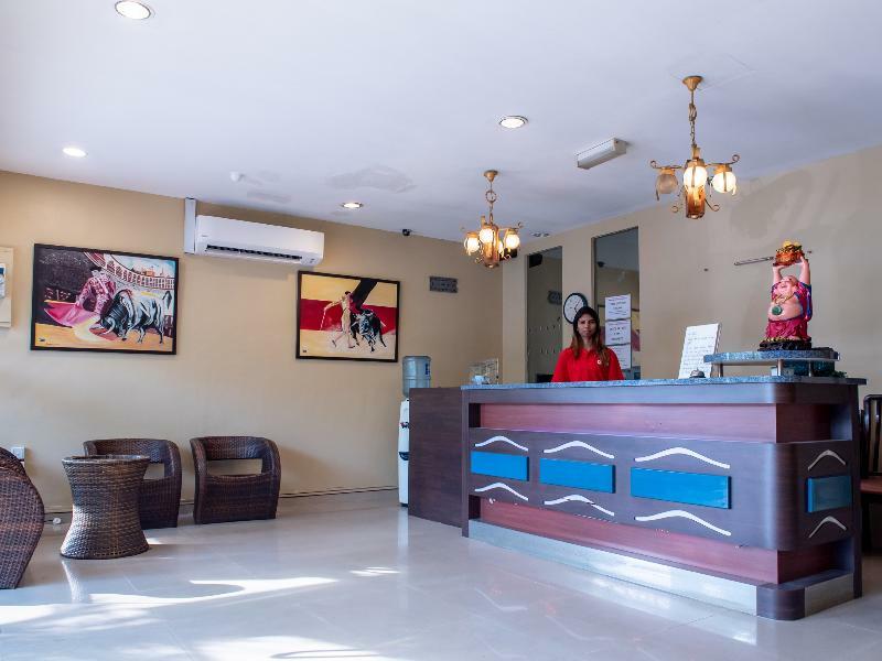 Oyo 434 Marbella Hotel Τζόχορ Μπάχρου Εξωτερικό φωτογραφία