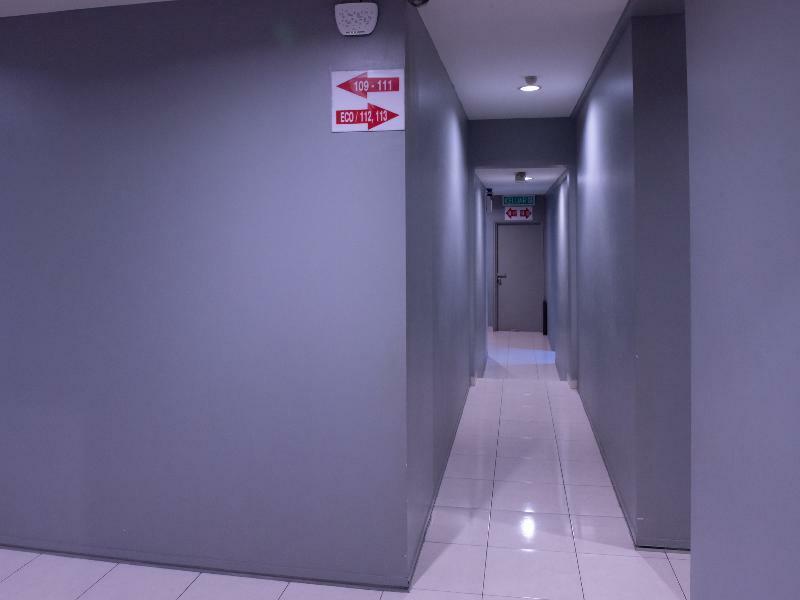 Oyo 434 Marbella Hotel Τζόχορ Μπάχρου Εξωτερικό φωτογραφία