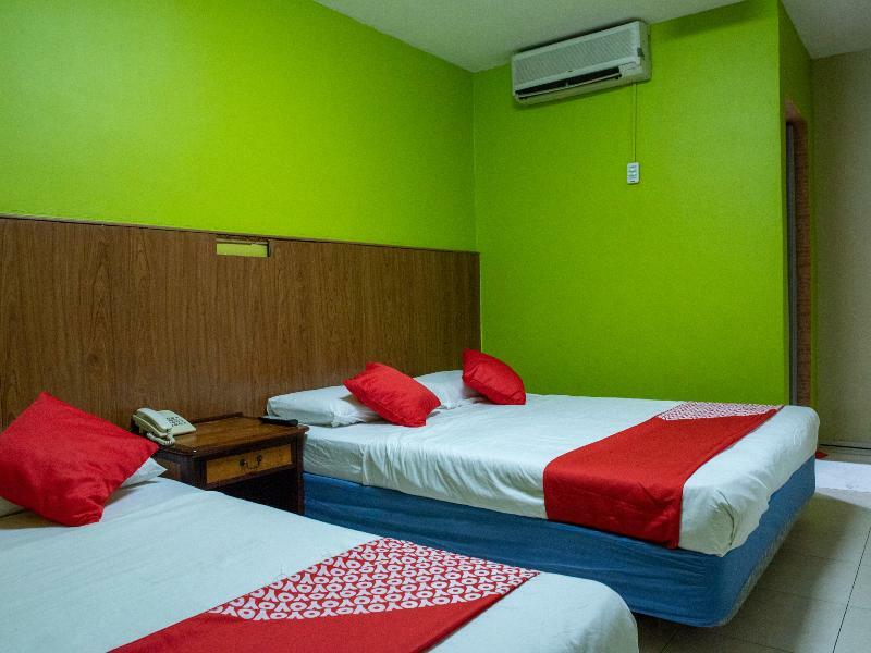 Oyo 434 Marbella Hotel Τζόχορ Μπάχρου Εξωτερικό φωτογραφία