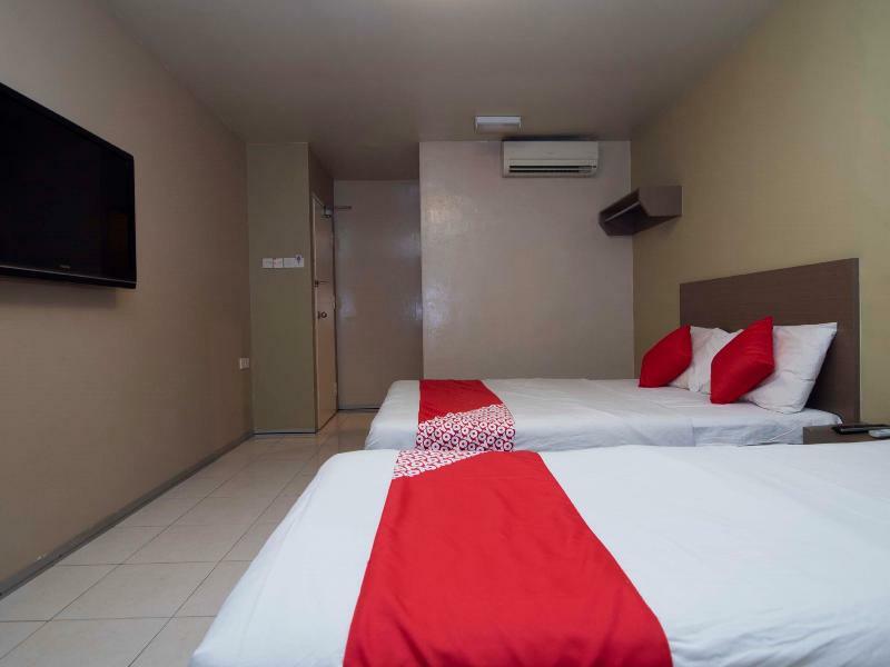 Oyo 434 Marbella Hotel Τζόχορ Μπάχρου Εξωτερικό φωτογραφία