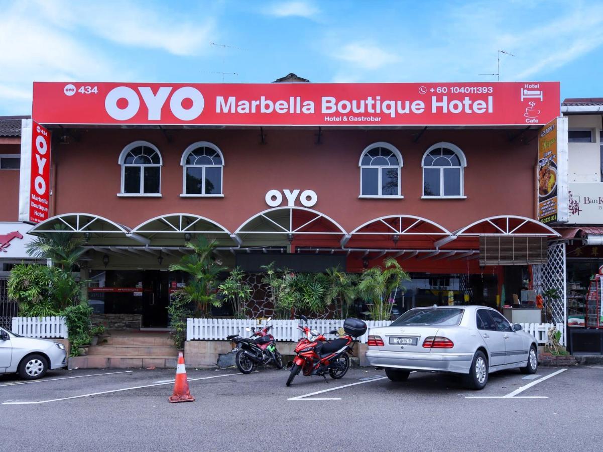 Oyo 434 Marbella Hotel Τζόχορ Μπάχρου Εξωτερικό φωτογραφία